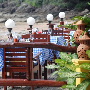 Dining - Dream Team Beach Resort (Ko Lanta)