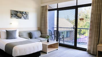 Desk, blackout drapes, iron/ironing board, free WiFi