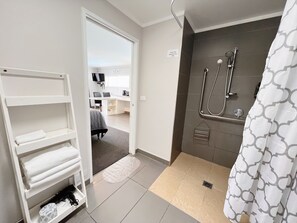 Studio, rez-de-chaussée | Salle de bain
