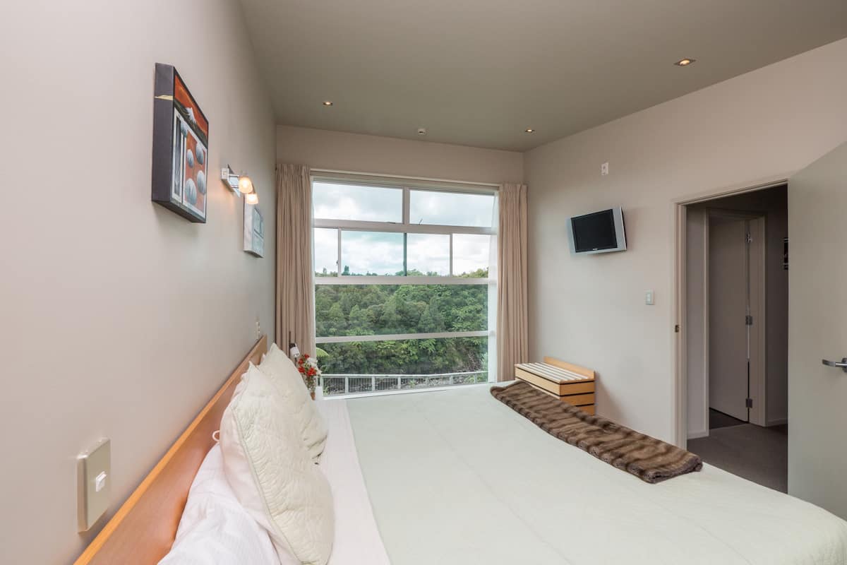 Phòng Suite Tiêu chuẩn, 2 phòng ngủ, bếp | Phòng cách âm, nôi (giường cho trẻ sơ sinh) miễn phí 