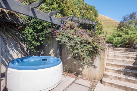 Standard-svíta - 1 svefnherbergi - reyklaust - eldhús (Penthouse) | Nuddbaðkar