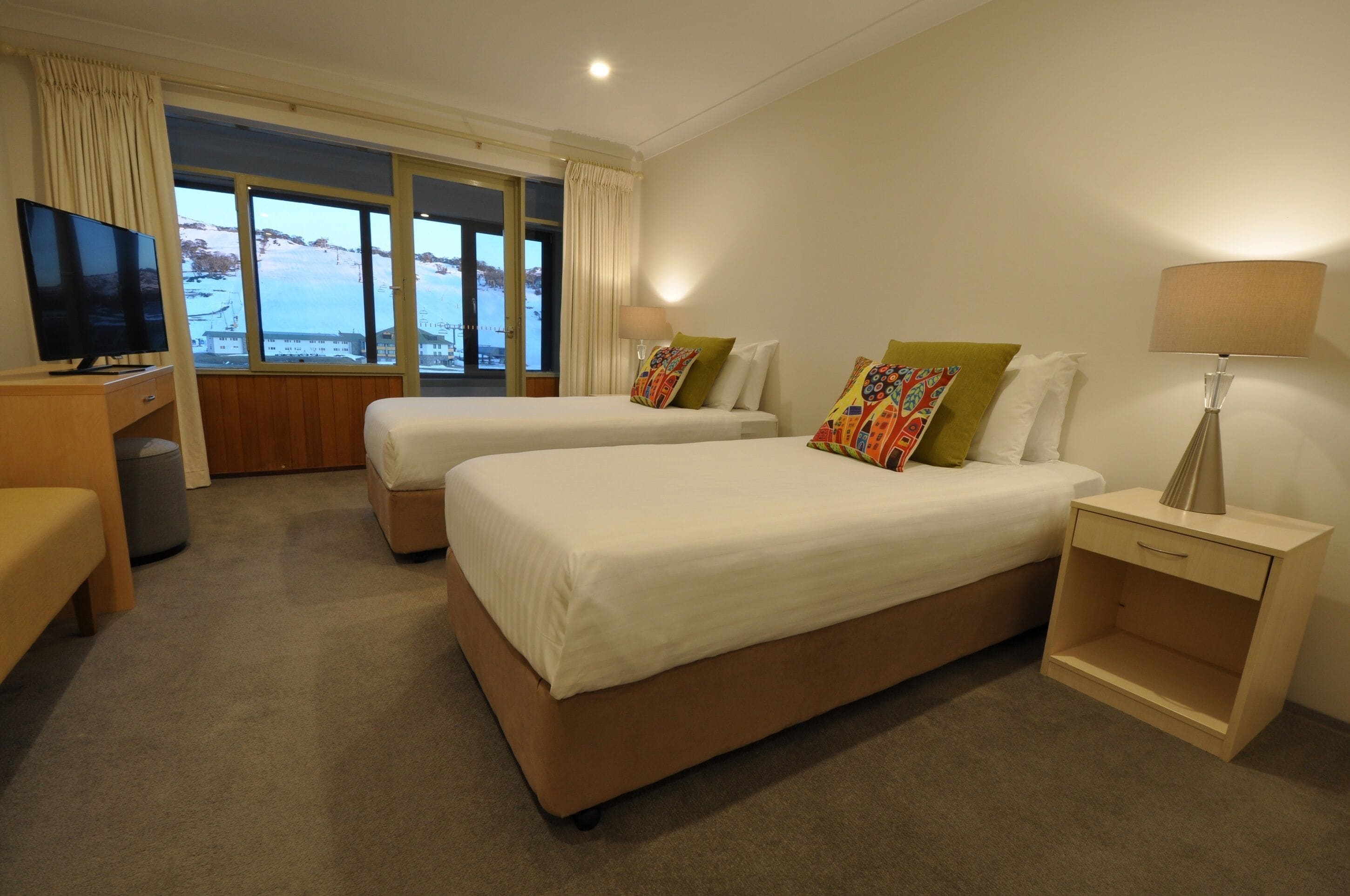 Deluxe Room, Mountain View, Slope side