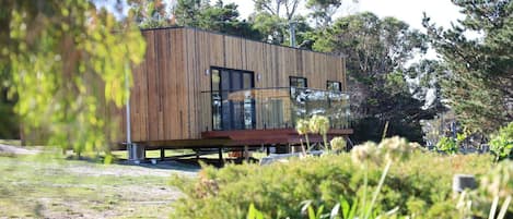 Superior Bungalow, 2 Bedrooms | Iron/ironing board