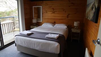 3 bedrooms, iron/ironing board