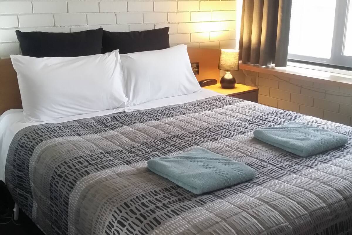 Kamar Keluarga, Bebas Asap Rokok (2 Bed Room Family Room) | Setrika/meja setrika, Wi-Fi gratis, dan seprai linen