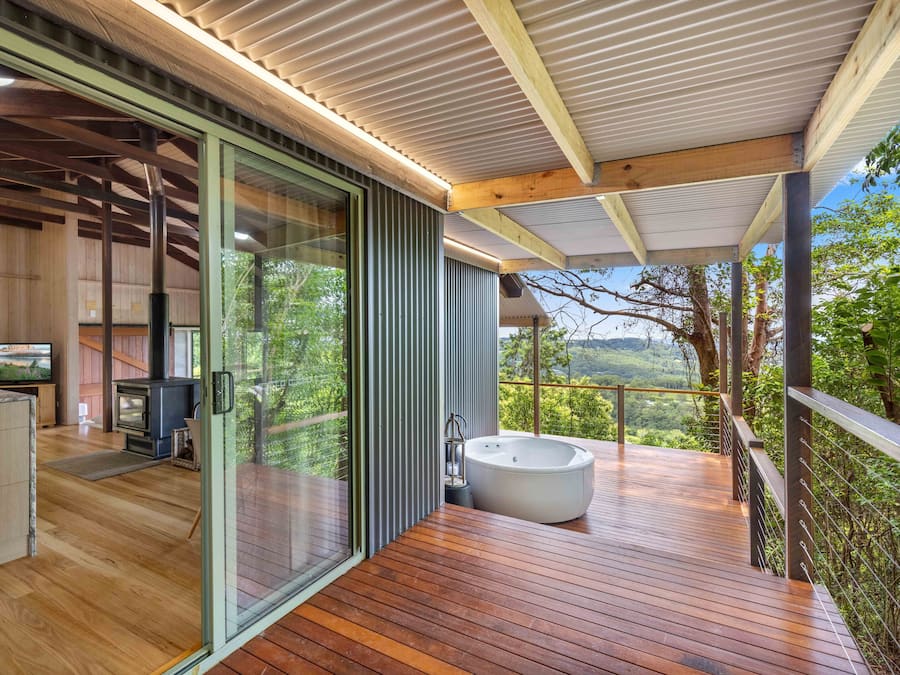 The Studio Treehouse (Require all wheel drive car to access) | Terrace/patio