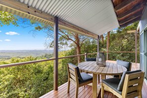 The Studio Treehouse (Require all wheel drive car to access) | Terrace/patio - Treetops Seaview Montville (Montville)