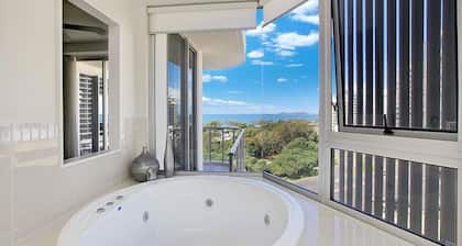 Silver Sea On Sixth Resort