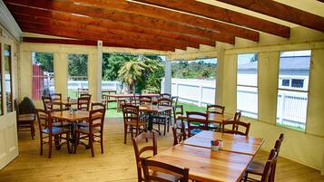 Lunch and dinner served