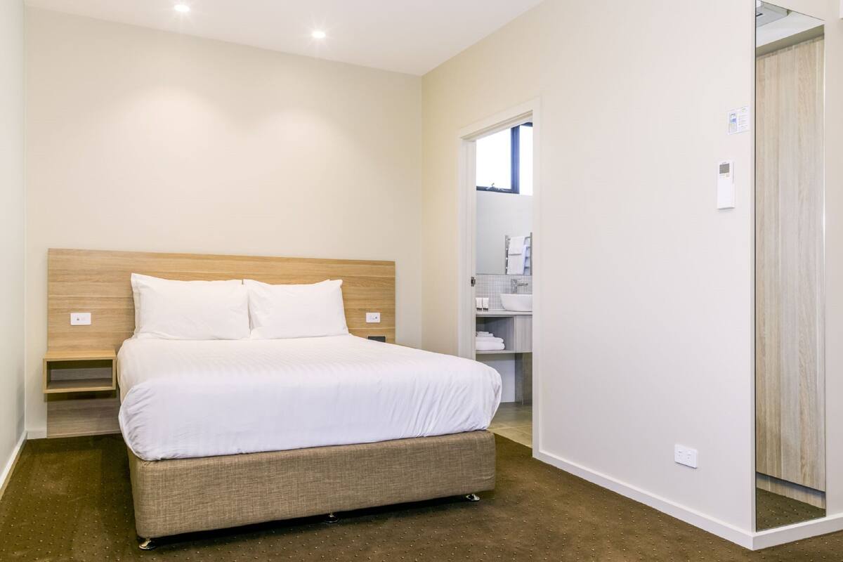 Superior Room | Desk, laptop workspace, free WiFi, individually decorated