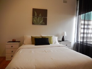 Premium bedding, iron/ironing board, bed sheets - My Port Lincoln Place (Port Lincoln)