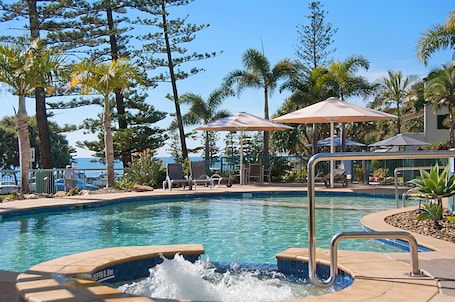 Spa. Norfolks on Moffat Beach