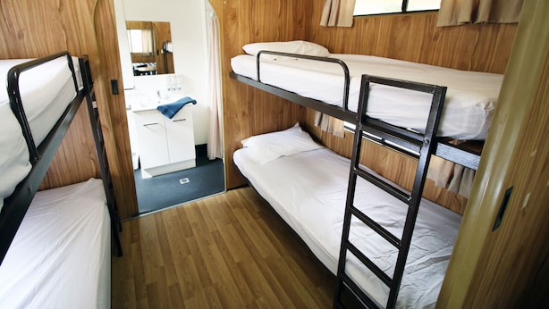 Cabin Tiêu chuẩn, 1 phòng ngủ | 1 phòng ngủ, bàn, bộ trải giường