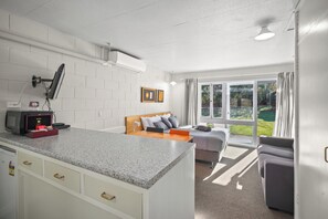 Tourist Flat | Room amenity