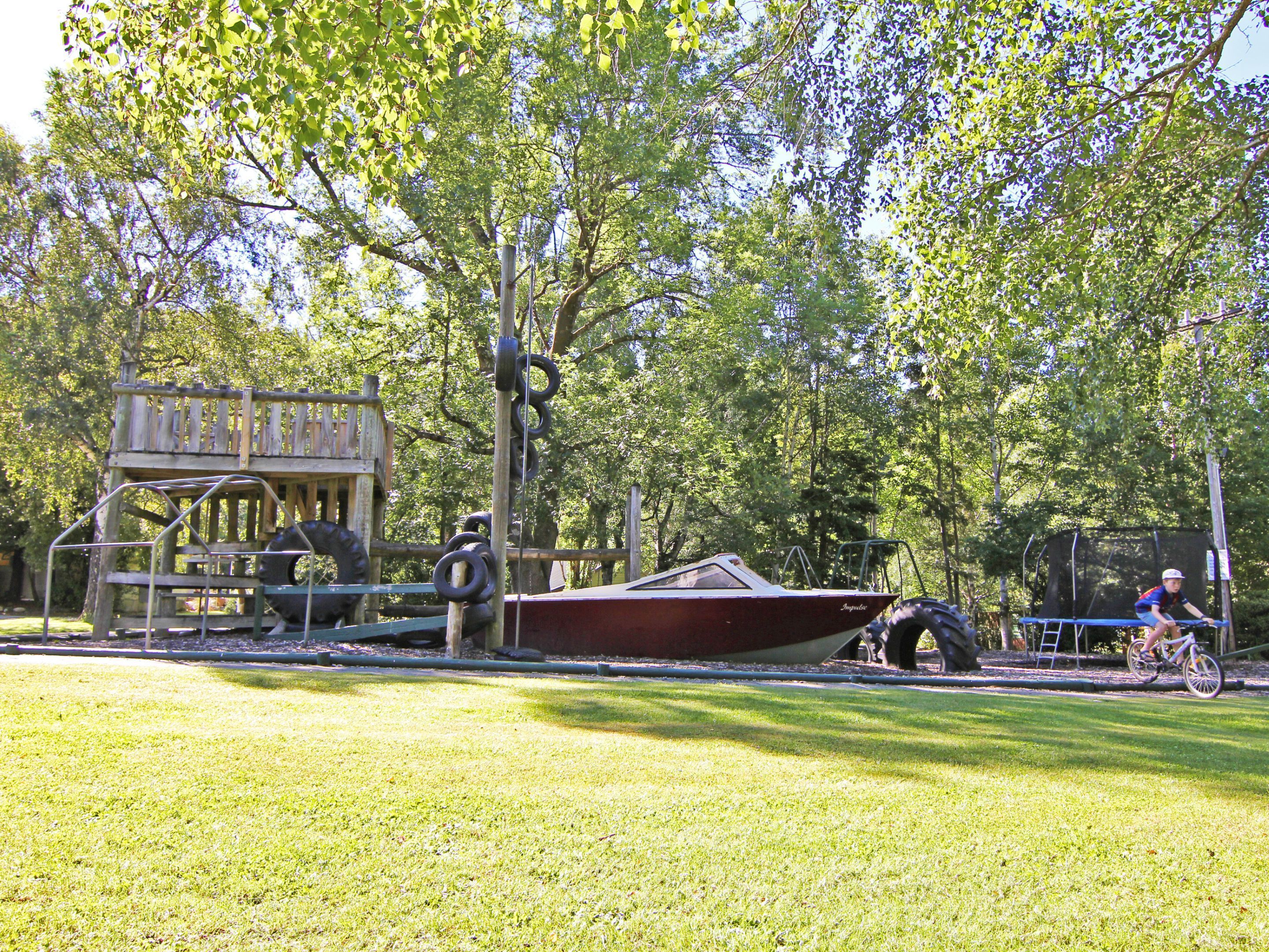 Ropes course (team building)