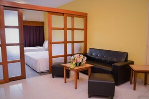 Premier Room | Living area