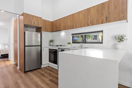 Villa (3BR) | ์ ์ฉ ์ฃผ๋ฐฉ | ๋์ฅ๊ณ , ์ ์๋ ์ธ์ง, ์ฟกํ, ์ ๊ธฐ ์ฃผ์ ์