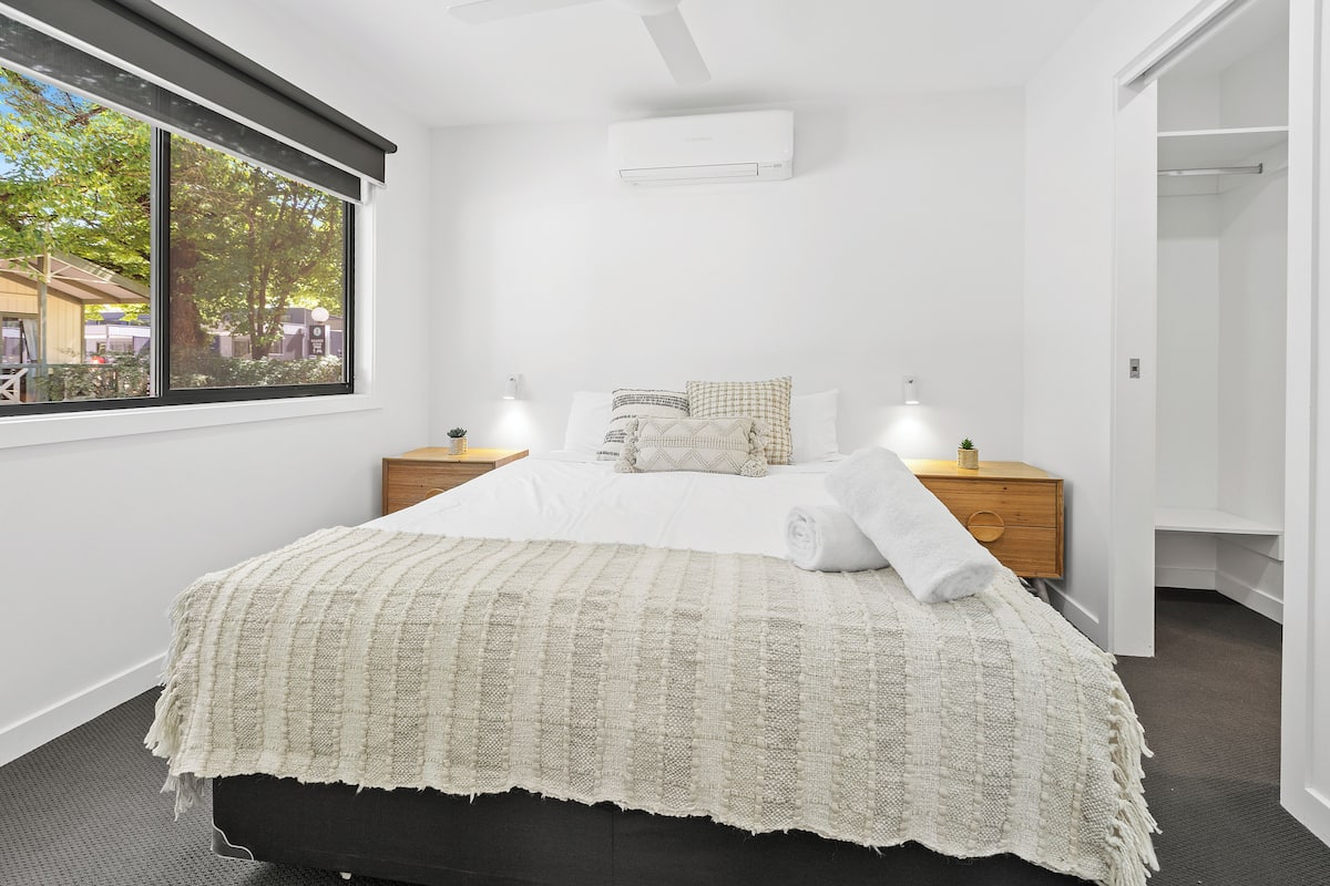 Villa (2BR)