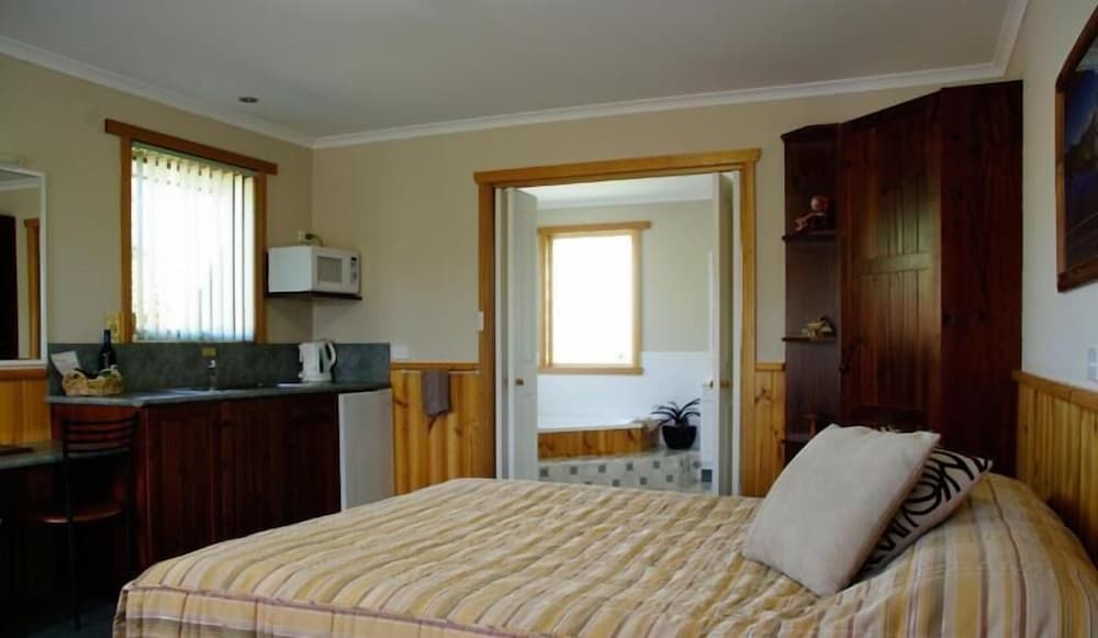 Kentish Hills Retreat by null