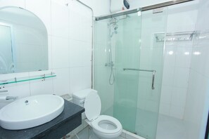 Deluxe Single Room, 1 Single Bed, Non Smoking (with Window) | Down duvets, minibar, desk, blackout curtains - Le Petit Hanoi Hotel (Hanoi)