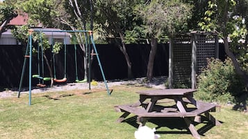 Children’s play area – outdoor