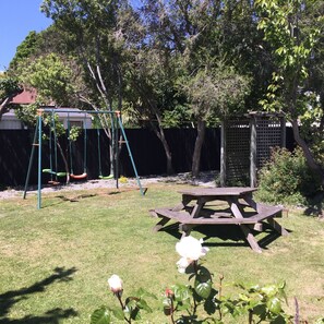 Children’s play area – outdoor