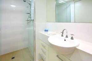 Shower, free toiletries, hair dryer, towels