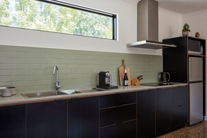 Apartment 6-Boutique Apartment 1 Bedroom | Private kitchen | Full-size fridge, microwave, stovetop, espresso maker