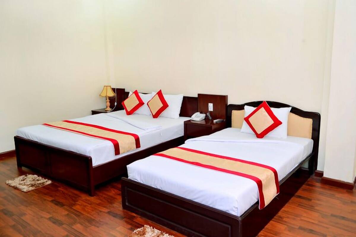 Luxury Triple Room, 1 Bedroom | Minibar, in-room safe, desk, free WiFi