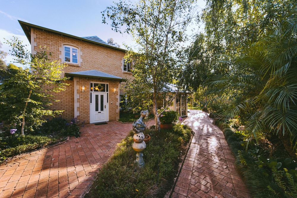 Holberry House by null