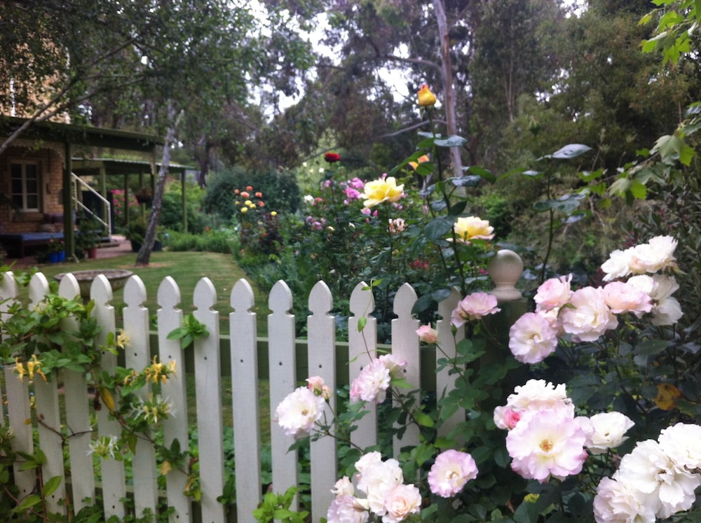 Holberry House by null