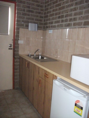 Fridge, microwave, coffee/tea maker, electric kettle