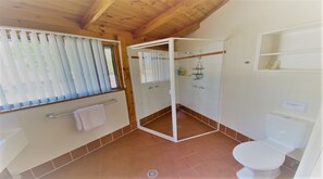 Cottage One | Salle de bain | Serviettes fournies