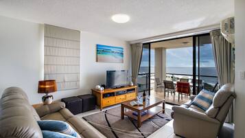 Standard Apartment, 2 Bedrooms, Non Smoking, Kitchen (EXCELLENT OCEAN VIEW 3+) | Living room | 42-inch flat-screen TV with cable channels, TV, DVD player