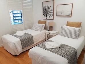 Panoramic Apartment | Individually furnished, laptop workspace, iron/ironing board - King's Row Holiday Apartments (Kings Beach)