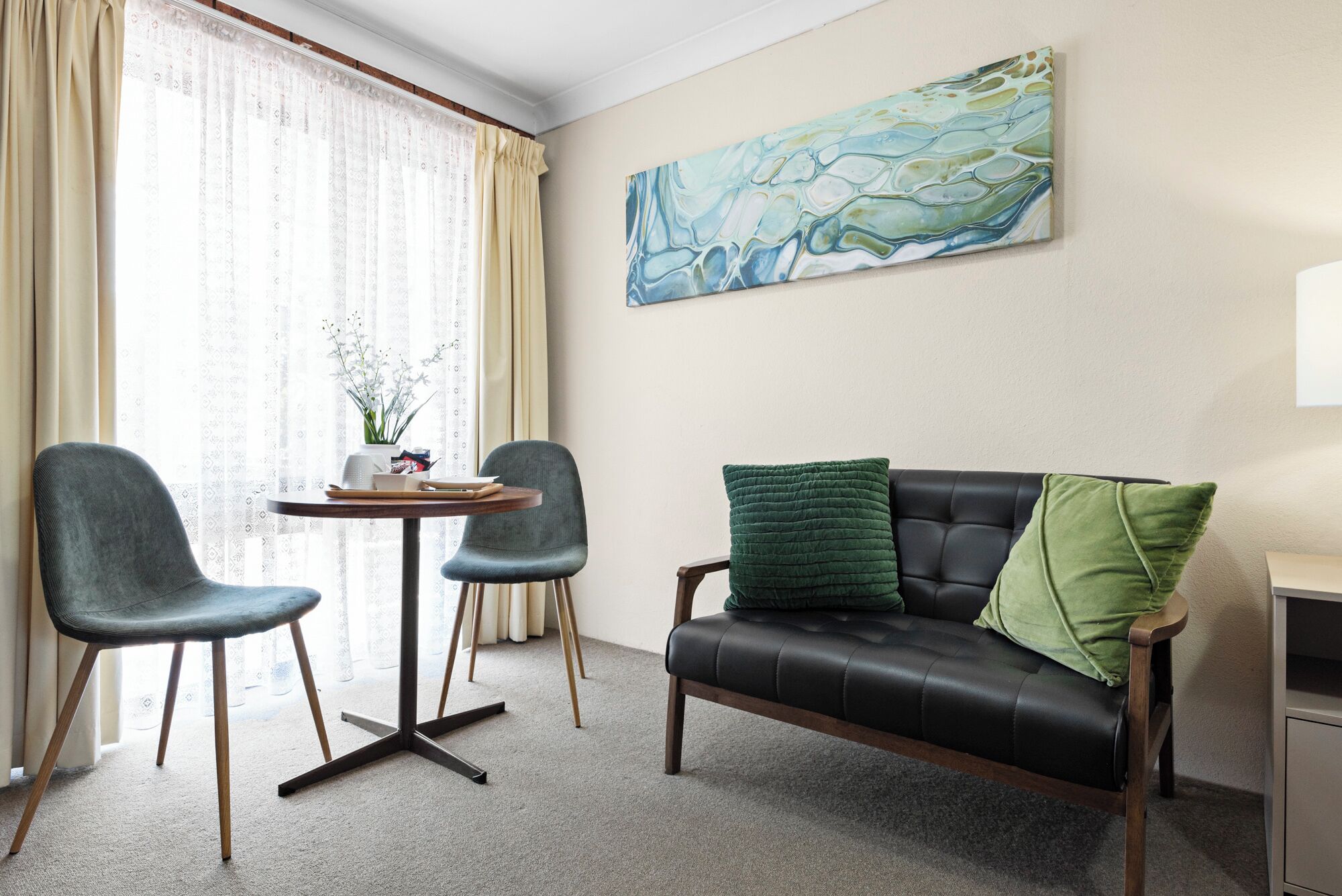 Desk, iron/ironing board, free WiFi, bed sheets