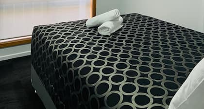 The Cottage Motor Inn Albury CBD