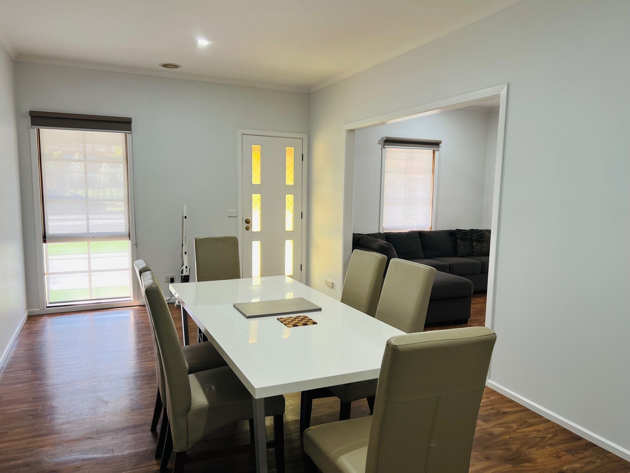 50-英寸智能电视 （配备数码频道）、电视