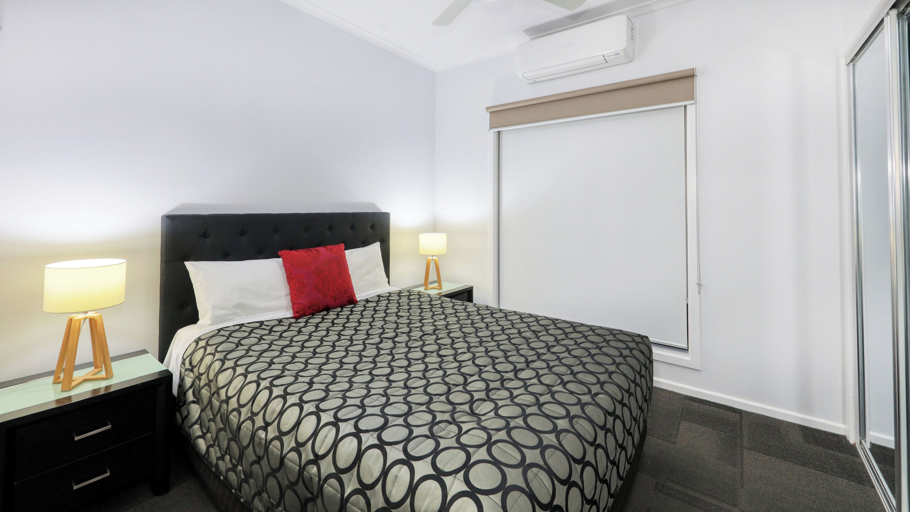 Economy Apartment, 2 Bedrooms, Non Smoking, Microwave | Premium bedding, down comforters, Select Comfort beds, in-room safe