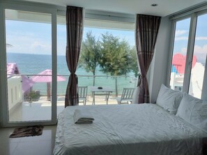 Family Room, Sea View | Bathroom | Shower, free toiletries, hair dryer, slippers