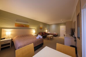 Standard Room, Non Smoking (Queen, Single & Foldout) - The Imperial Motel (Bowral)