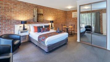 Standard Room, Non Smoking (Queen Room) | Rollaway beds, free WiFi, bed sheets