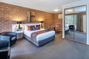 Standard Room, Non Smoking (Queen Room)