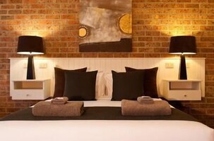 Rollaway beds, free WiFi, bed sheets