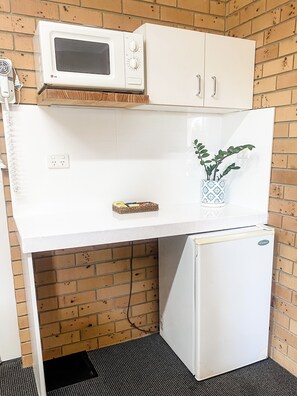 Self Contained Unit | Private kitchen