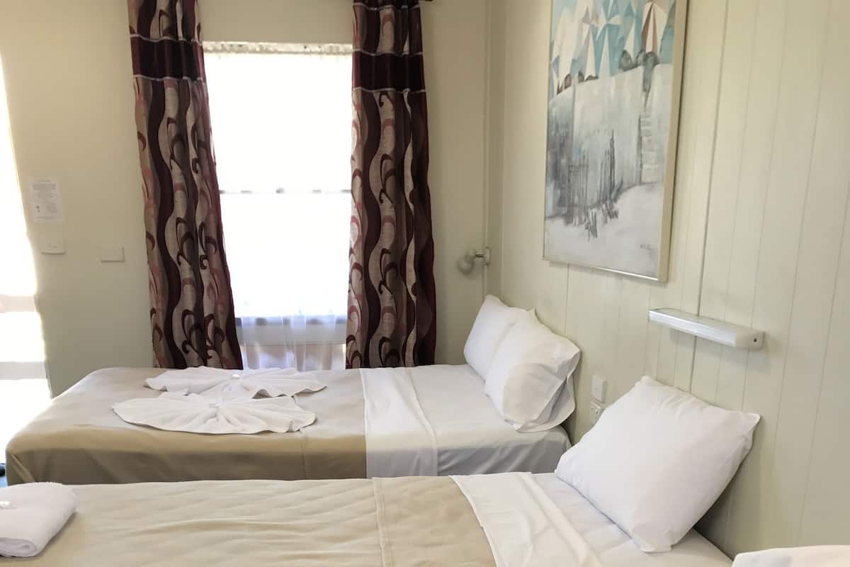 Standard Triple Room, 1 Bedroom, Kitchenette | WiFi (free)