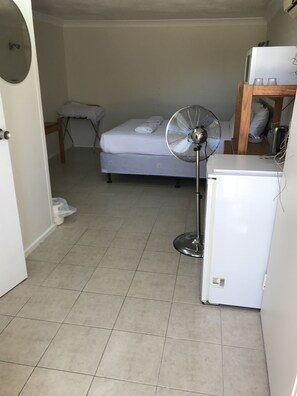 View from room - Bananatown Motel (Coffs Harbour)