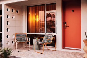 Terrace/patio - Dolphins Motel (Mollymook)