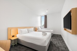 Chambre Double, salle de bains attenante (Queen Plus One)