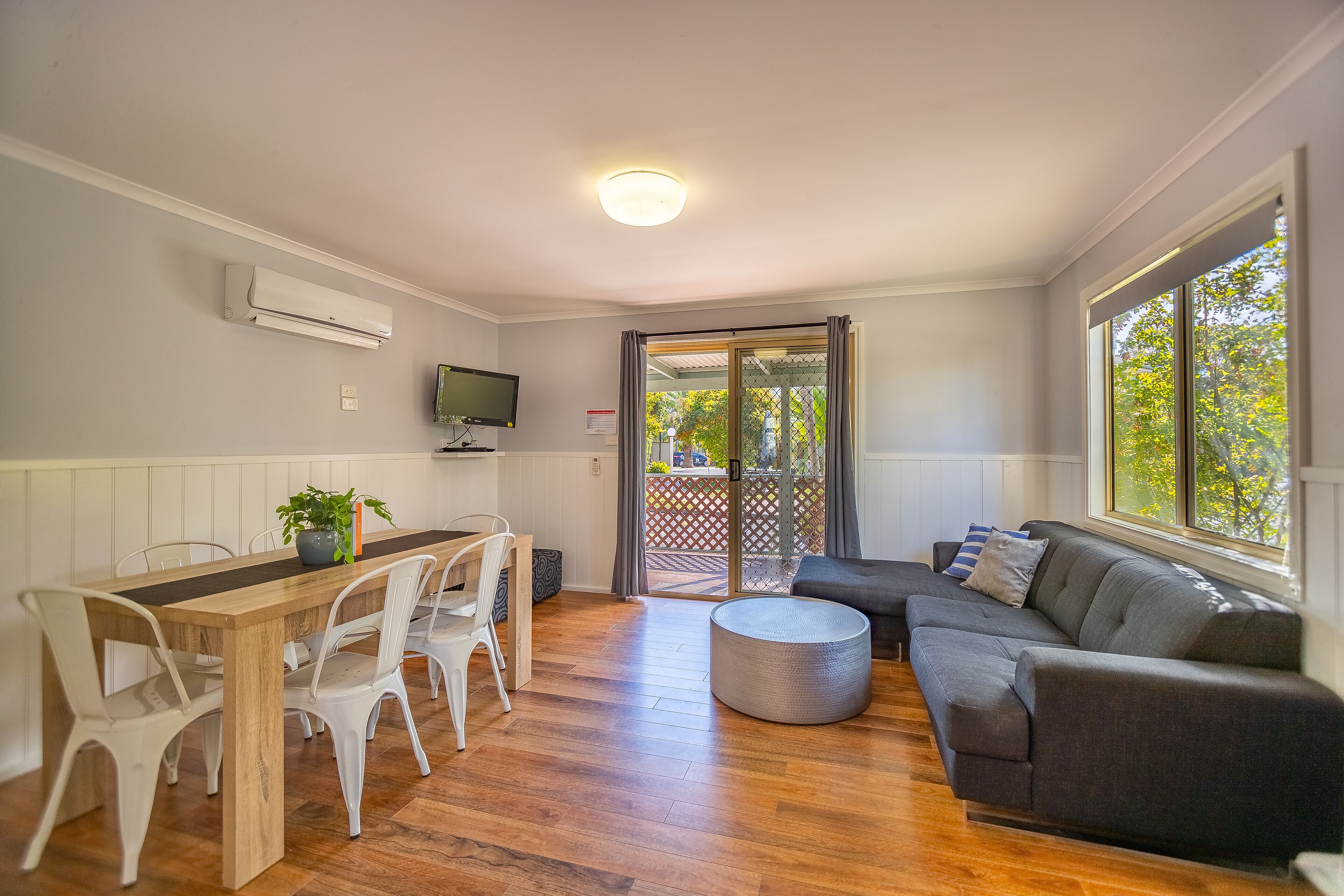 Standard Cabin (2BR - 4B) | Living area | TV